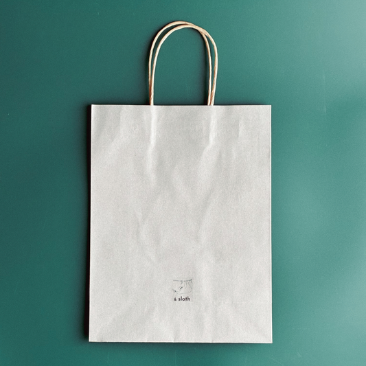 手提げ紙袋　Ｍ